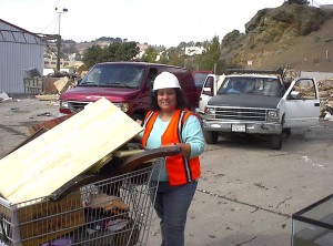 Sandy scavenging at the dump